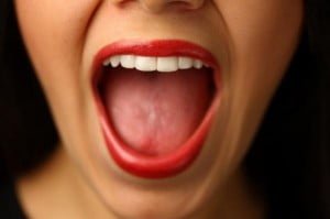 چه کنیم نفسمان خوشبو شود؟ دهان خوشبو