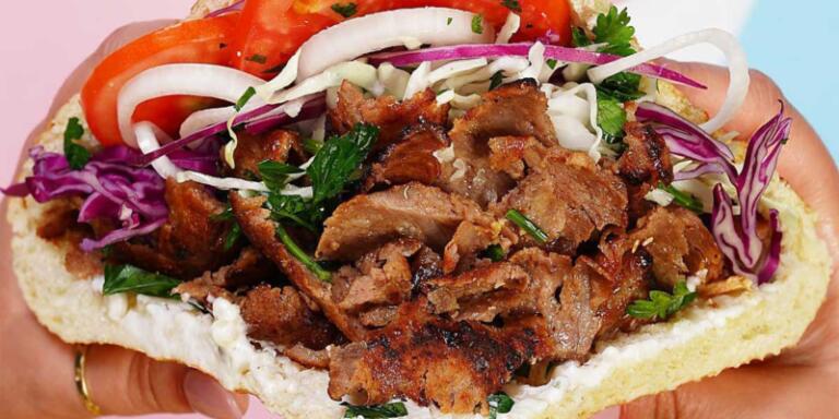 طرز تهیه کباب ترکی مجلسی خوشمزه با سس مخصوص طرز تهیه کباب ترکی مجلسی خوشمزه با سس مخصوص