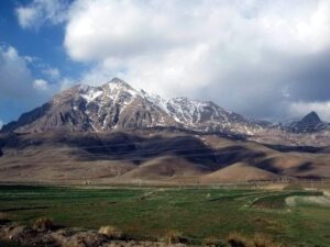 جاذبه های طبیعی چهارمحال و بختیاری + معرفی تمام مکان های گردشگری