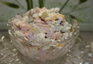 طرز تهیه سالاد ماکارونی با کالباس و مرغ مرحله به مرحله و آسان طرز تهیه سالاد ماکارونی با کالباس و مرغ مرحله به مرحله و آسان