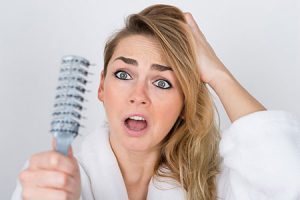 چگونه از ریزش مو جلوگیری کنیم؟ چگونه از ریزش مو جلوگیری کنیم؟