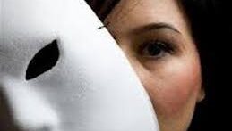 10 دروغ زن ها که هر مردی باید بداند