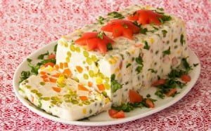 سالاد سیب زمینی قالبی مخصوص کریسمس سالاد سیب زمینی قالبی مخصوص کریسمس