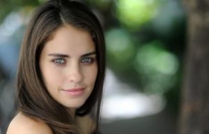بیوگرافی آصلی تاندوغان ؛ عکس های آصلی و همسرش و در مورد زندگی شخصی اش بیوگرافی آصلی تاندوغان ؛ عکس های آصلی و همسرش و در مورد زندگی شخصی اش