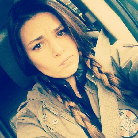 آصلی انور؛ بیوگرافی و عکس های اصلی انور