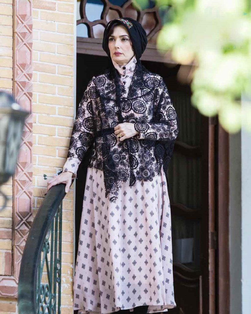 بیوگرافی آتنه فقیه نصیری بیوگرافی آتنه فقیه نصیری