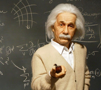 سخنان آموزنده و زیبای آلبرت انیشتین سخنان آموزنده و زیبای آلبرت انیشتین