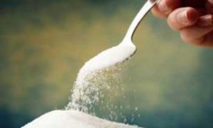مصرف شکر زیاد باعث افزایش سایز کمر می شود! مصرف شکر زیاد باعث افزایش سایز کمر می شود!