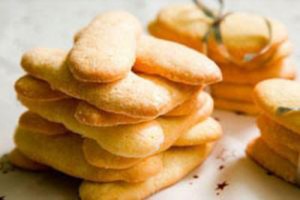 پخت شیرینی شکری برای نوروز شیرینی شکری برای نوروز