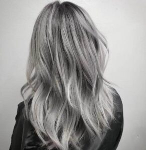 مدل رنگ موی طوسی زنانه و دخترانه + ترکیب های روشن و تیره شیک مدل رنگ موی طوسی زنانه و دخترانه + ترکیب های روشن و تیره شیک