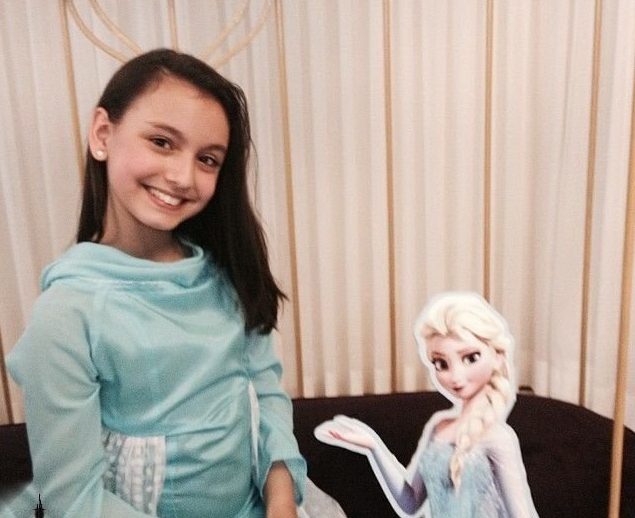 نیکی نصیریان