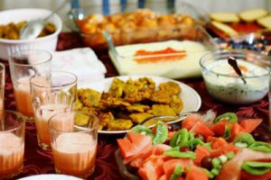 طب سنتی و غذاهای خاص ماه رمضان برای روزه داران طب سنتی و غذاهای خاص ماه رمضان برای روزه داران