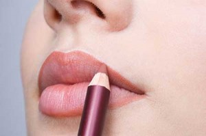 آرایش لب و نکاتی برای آرایش بهتر لب ها آرایش لب و نکاتی برای آرایش بهتر لب ها