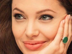 مدل آرایش چشم برای زنان 40 سال به بالا