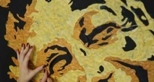 نقاشی هایی جالب که با آدامس کشیده شده اند