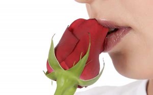 فواید بسیار عالی و باور نکردنی بوسیدن همسر فواید بسیار عالی و باور نکردنی بوسیدن همسر