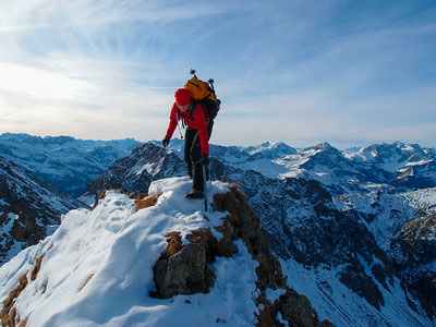 اگر قصد سفر به کوهستان را دارید بخوانید