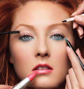 ترفندها و تکنیک های آرایشی که قدیمی نمی شوند ترفندها و تکنیک های آرایشی که قدیمی نمی شوند
