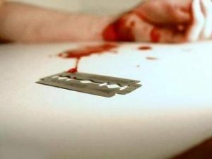 پخش زنده خودکشی کردن دختر جوان از اینترنت! پخش زنده خودکشی کردن دختر جوان از اینترنت!
