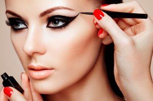 عادت های خطرناک آرایشی که نباید انجام دهید