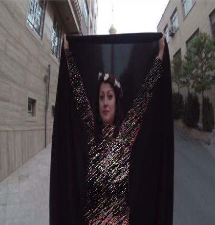ماجرای کلیپ زن برهنه در کنار برج میلاد چه بود؟ ماجرای کلیپ زن برهنه در کنار برج میلاد چه بود؟
