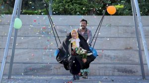 سریال آرام میگیریم عکس بازیگران و خلاصه داستان سریال ایرانی آرام میگیریم