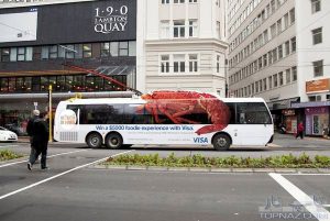 تبلیغات جالب و دیدنی بر روی اتوبوس(18 عکس) تبلیغات جالب و دیدنی بر روی اتوبوس(18 عکس)