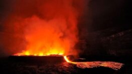 تصاویری زیبا از دهانه آتشفشان و مواد مذاب