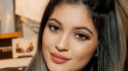 روش داشتن لب های برجسته و پف کرده با ماسک خانگی و بی خطر روش داشتن لب های برجسته و پف کرده با ماسک خانگی و بی خطر