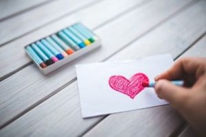 عکس قلب عاشقانه | عکس های عاشقانه و احساسی با طرح قلب و دل قرمز