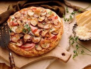 طرز تهیه پیتزای سیب زمینی ژامبون