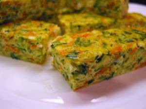 طرز تهیه فریتاتای انگشتی کدو و هویج