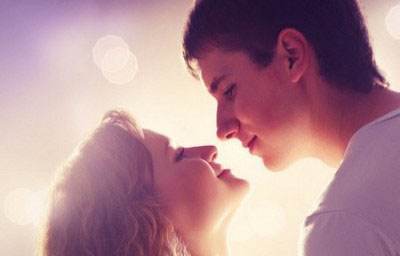 اهمیت بوسیدن که باید بدانید