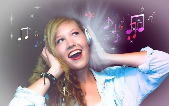 آهنگ شاد گوش دهید تا افسردگی شما از بین برود