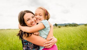 آیا بغل کردن و در آغوش کردن برای سلامتی فایده دارد؟