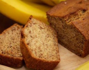 طرز تهیه کیک موز با خامه ترش طرز تهیه کیک موز با خامه ترش