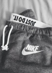 مدل های شلوار اسپرت زنانه و مردانه برند NIKE نایکی