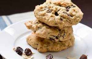 طرز تهیه شیرینی کشمش با شکلات