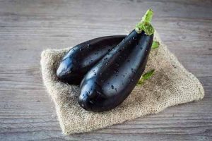 خواص بادمجان | خاصیت بادمجان برای لاغری و تناسب اندام و کاهش وزن خواص بادمجان | خاصیت بادمجان برای لاغری و تناسب اندام و کاهش وزن