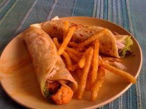 طرز تهیه رولت مرغ و پنیر طرز تهیه رولت مرغ و پنیر