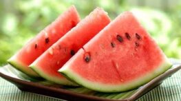 آشنایی با خوراکی ها و میوه های انرژی زا