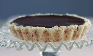 طرز تهیه تارت شکلات نارگیل بیسار خوش طعم برای عصرانه