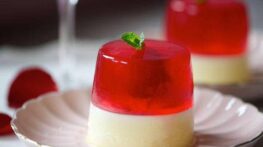 طرز تهیه ژله دورنگ فرنی با ژله