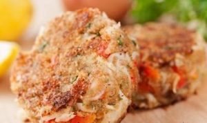 طرز تهیه کیک خرچنگ مریلند نوعی کوکوی ساده و مقوی