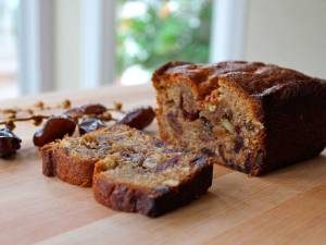 طرز تهیه کیک خرما کیک خوشمزه و مقوی طرز تهیه کیک خرما کیک خوشمزه و مقوی
