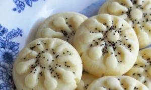 طرز تهیه شیرینی برنجی با مایکروویو شیرینی سنتی خوشمزه