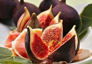 کدام گیاهان دارویی باعث زیبایی و جذاب شدن می شوند؟