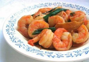 طرز تهیه میگو اسکمپی غذای فرانسوی خوش طعم