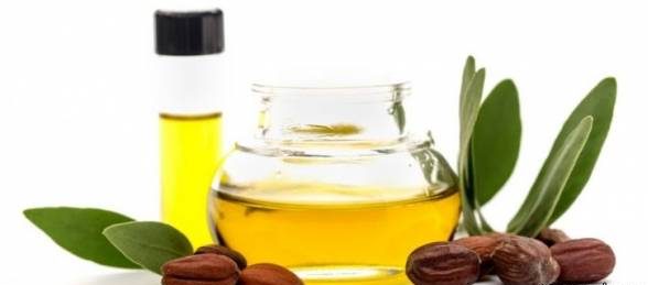 کاهش چین و چروک با روغن جوجویا