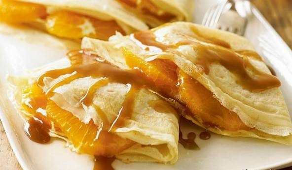 طرز تهیه کرپ پنیری با سس پرتقال